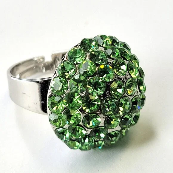 Green Rhinestone Adjustable Ring Size 8 - Picture 2 of 6